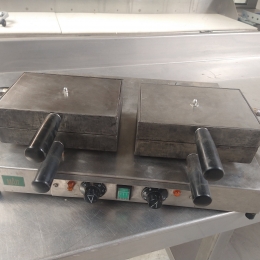 Waffle iron LiÃ¨ge waffle